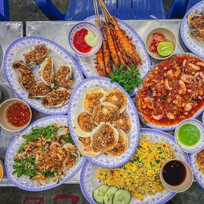Ẩm thực miền Trung: Khám phá món ăn phong phú và đậm đà hương vị