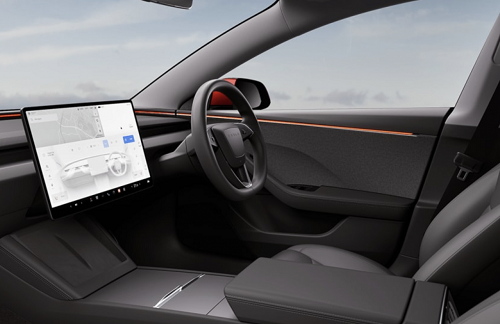 Cận cảnh xe điện Tesla Model 3 2024, phạm vi hoạt động tối đa 677 km