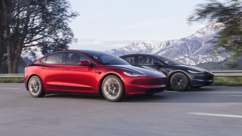 Cận cảnh xe điện Tesla Model 3 2024, phạm vi hoạt động tối đa 677 km