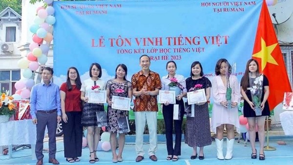 Gìn giữ tiếng Việt trong cộng đồng người Việt Nam tại Romania