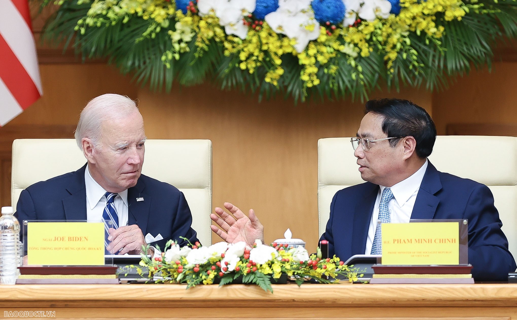 Thủ tướng Phạm Minh Chính và Tổng thống Joe Biden đều bày tỏ tin tưởng về những tác động tích cực của khuôn khổ Đối tác chiến lược toàn diện đối với quan hệ thương mại, đầu tư, đổi mới sáng tạo giữa Việt Nam và Hoa Kỳ; thống nhất đưa công nghệ, đổi mới sáng tạo và đầu tư thực sự trở thành trụ cột mới của quan hệ Đối tác chiến lược toàn diện Việt Nam - Hoa Kỳ. Thủ tướng Phạm Minh Chính và Tổng thống Joe Biden đều bày tỏ tin tưởng về những tác động tích cực của khuôn khổ Đối tác chiến lược toàn diện đối với quan hệ thương mại, đầu tư, đổi mới sáng tạo giữa Việt Nam và Hoa Kỳ; thống nhất đưa công nghệ, đổi mới sáng tạo và đầu tư thực sự trở thành trụ cột mới của quan hệ Đối tác chiến lược toàn diện Việt Nam - Hoa Kỳ.