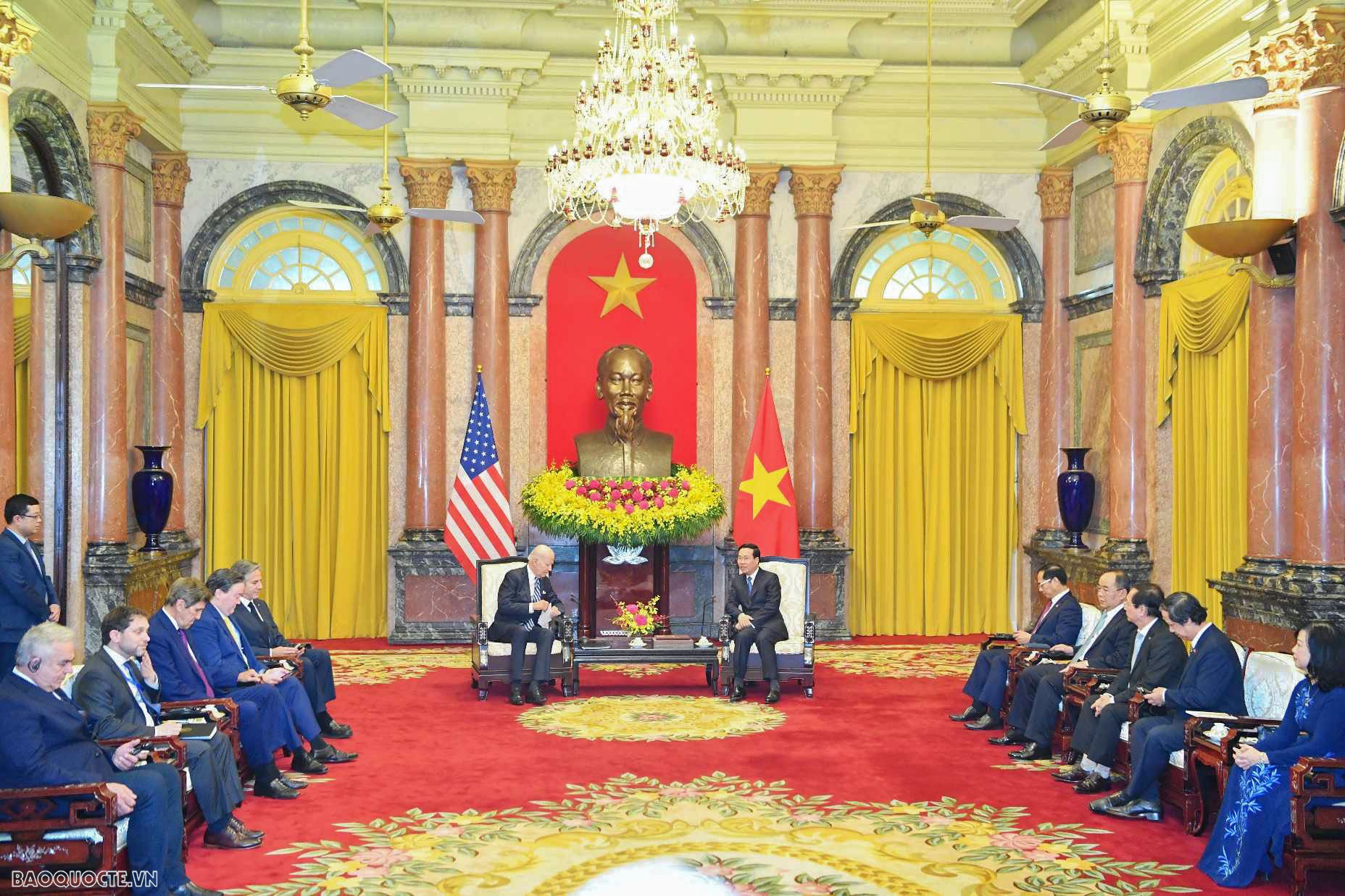 Trưa 11/9, tại Phủ Chủ tịch, Chủ tịch nước Võ Văn Thưởng tiếp Tổng thống Hoa Kỳ Joe Biden. Trưa 11/9, tại Phủ Chủ tịch, Chủ tịch nước Võ Văn Thưởng tiếp Tổng thống Hoa Kỳ Joe Biden.