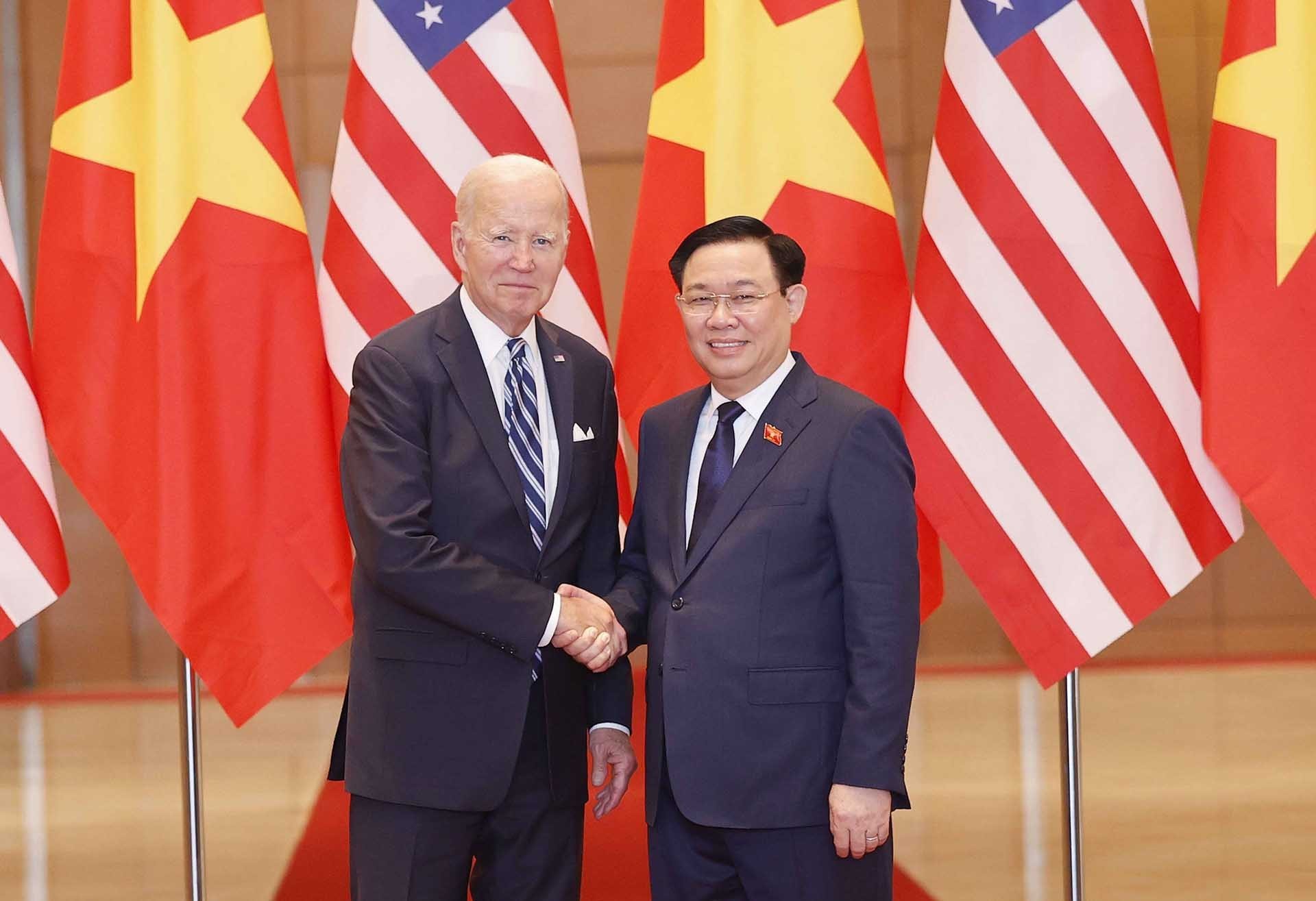 Chủ tịch Quốc hội Vương Đình Huệ hội kiến Tổng thống Joe Biden