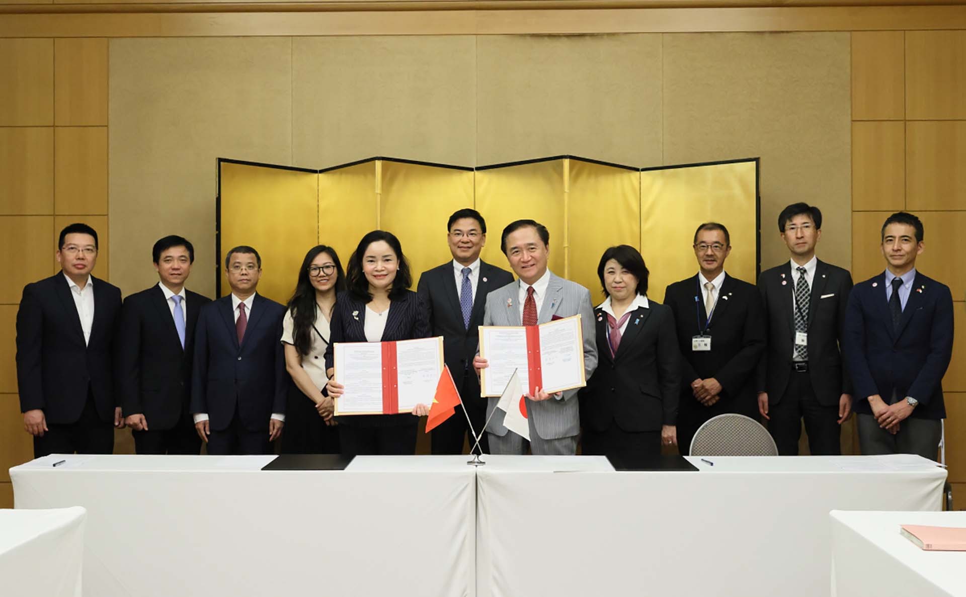 Bộ Văn hoá Thể thao và Du lịch và chính quyền tỉnh Kanagawa ký Thỏa thuận hợp tác.