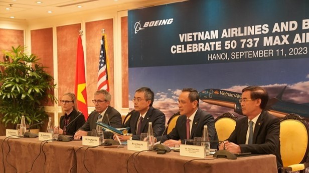 Vietnam Airlines, Boeing signed MOU for 10-billion-USD deal for Boeing 737 Max jets