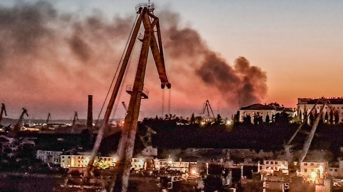Nga ‘tố’ 10 tên lửa hành trình của Ukraine gây thiệt hại thành phố cảng Sevastopol ở Crimea
