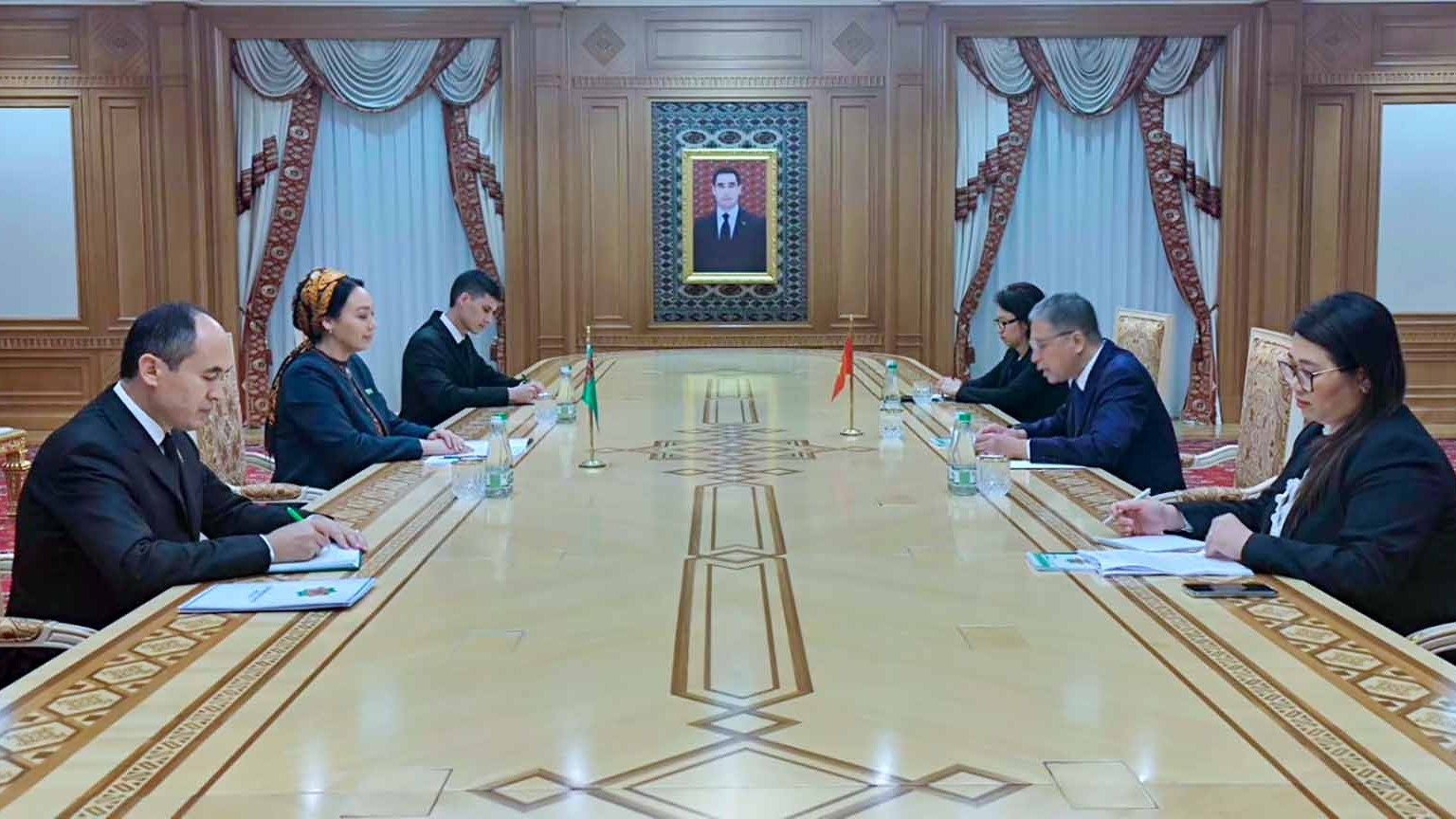 Đại sứ Đặng Minh Khôi trình Thư ủy nhiệm lên Chủ tịch Quốc hội Turkmenistan
