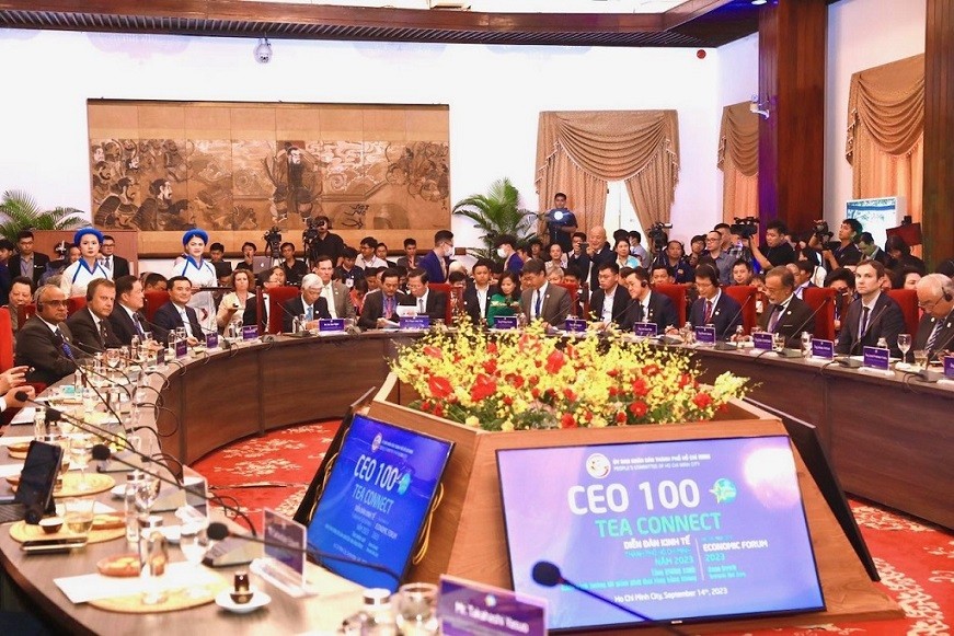 Lãnh đạo TP. Hồ Chí Minh tổ chức 'tiệc trà', đối thoại cùng 100 CEO hàng đầu thế giới về tăng trưởng xanh
