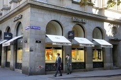 Vượt hạn chế, giới nhà giàu Nga vẫn gửi tiền tại ngân hàng Thụy Sỹ bằng cách nào?