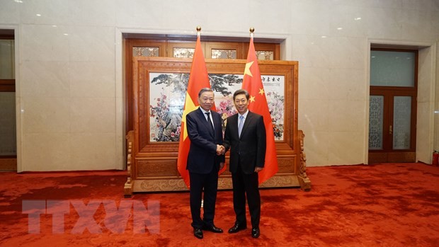 Minister of Public Security  To Lam meets Chinese officials in Beijing