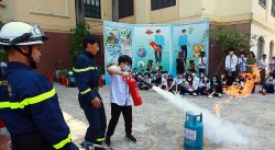 Bộ GD&ĐT yêu cầu rà soát, nắm bắt thông tin về học sinh, sinh viên sau vụ cháy chung cư ở Khương Hạ