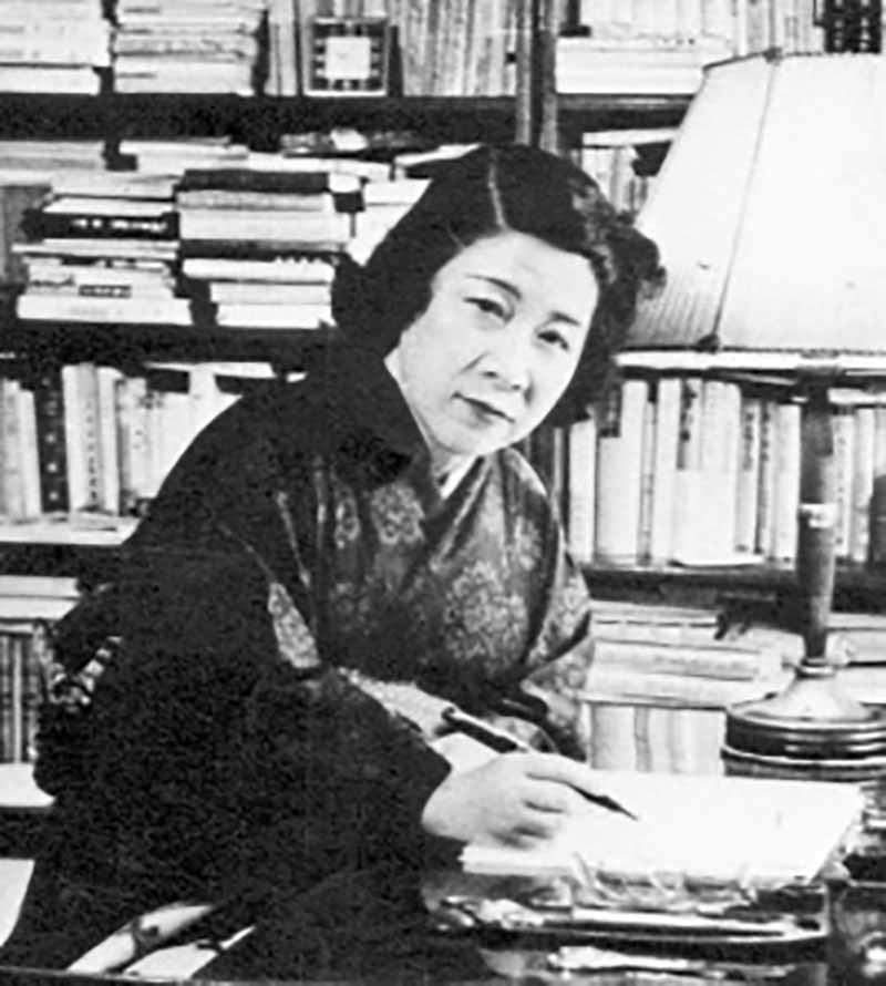Nhà văn Hayashi Fumiko.