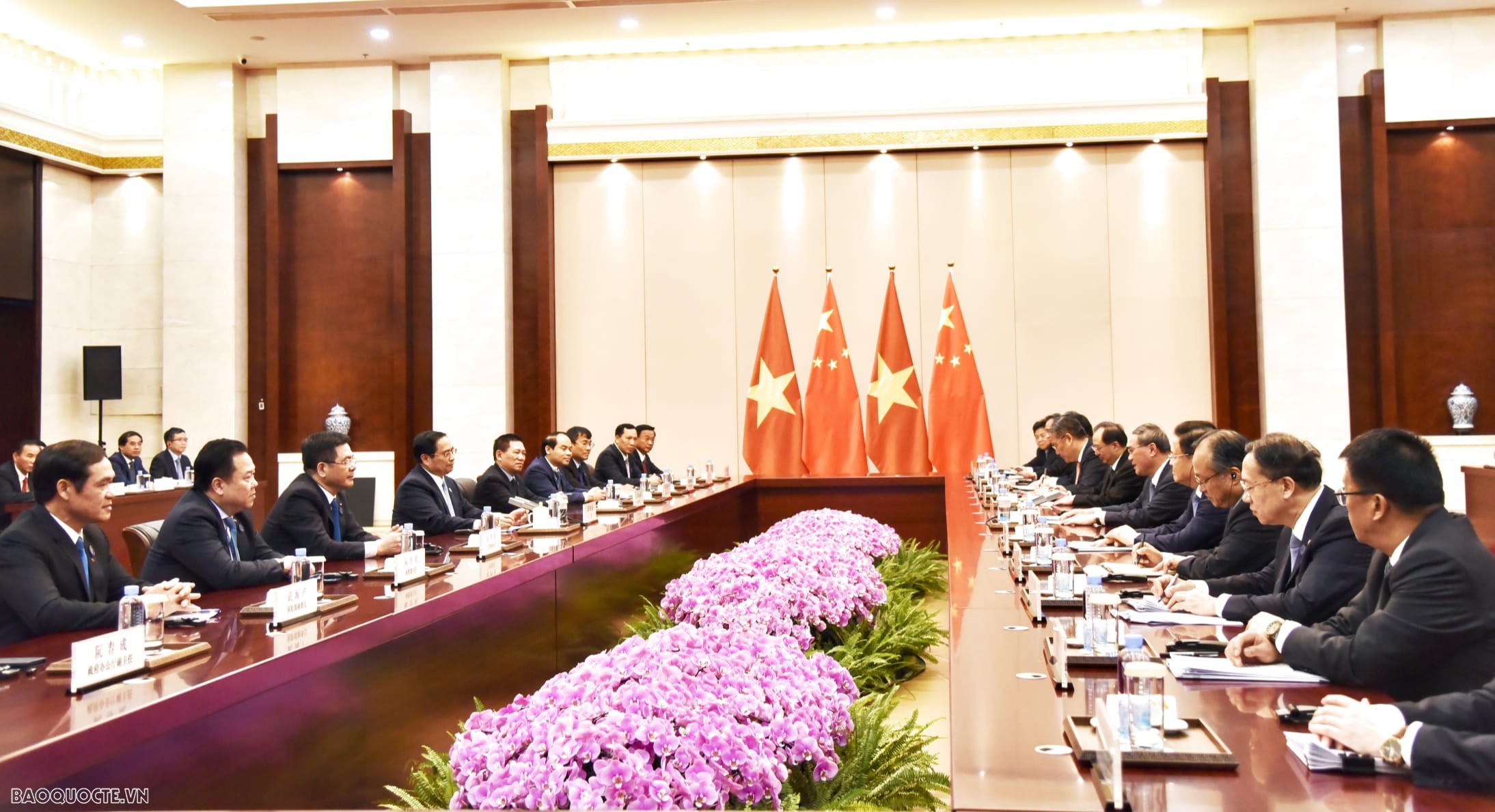 Thủ tướng Phạm Minh Chính hội kiến Thủ tướng Trung Quốc Lý Cường
