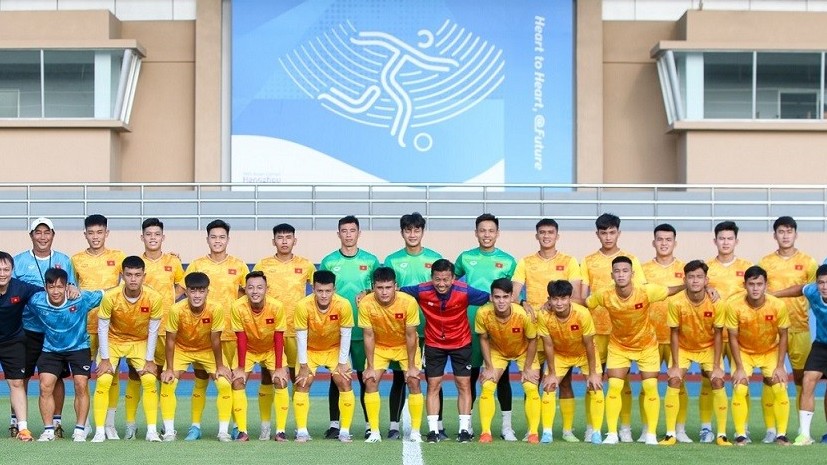 Bóng đá nam ASIAD 19: HLV Hoàng Anh Tuấn và đội tuyển Olympic Việt Nam sẵn sàng cho trận ra quân