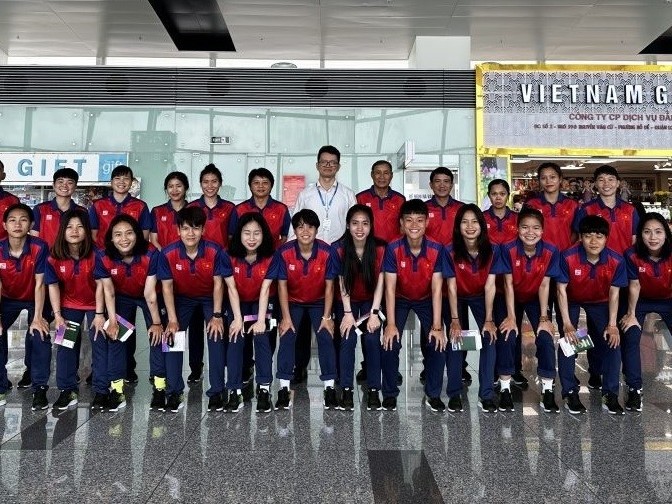 Đội tuyển nữ Việt Nam lên đường dự ASIAD 19, HLV Mai Đức Chung nhận định về các đội tuyển bảng D