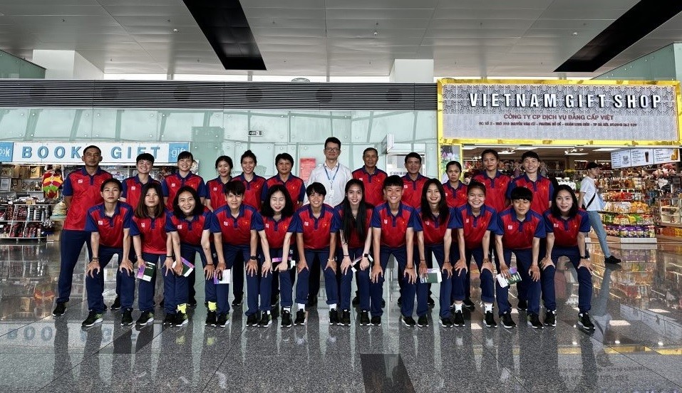 Đội tuyển nữ Việt Nam lên đường dự ASIAD 19, HLV Mai Đức Chung nhận định về các đội tuyển bảng D