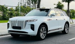 Cập nhật bảng giá xe hãng Hongqi mới nhất tháng 9/2023