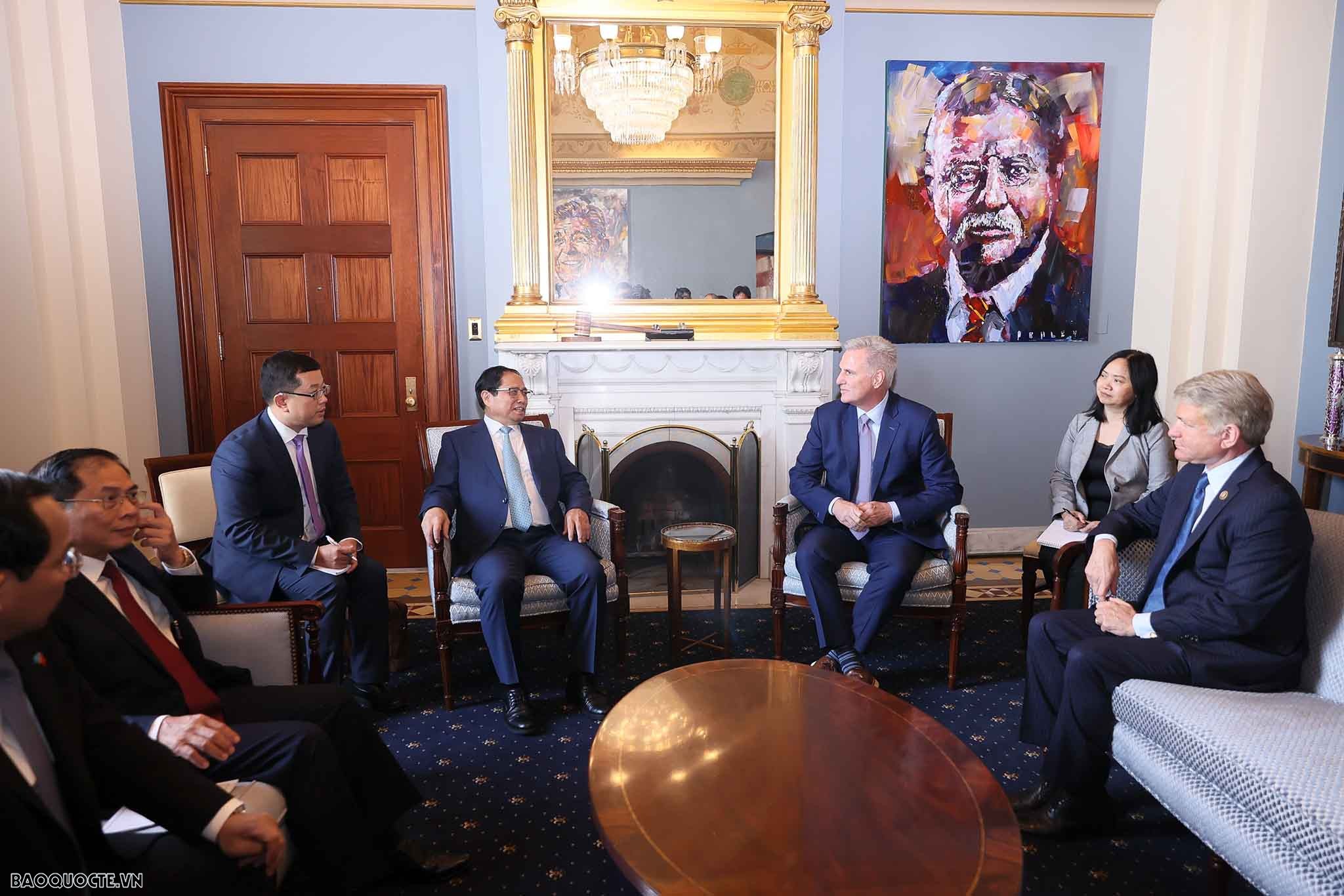 Thủ tướng gặp Chủ tịch Hạ viện Hoa Kỳ và Chủ tịch Ủy ban Đối ngoại Hạ viện Hoa Kỳ.