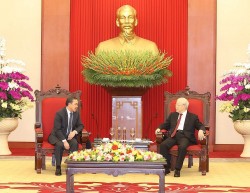 Tổng Bí thư Nguyễn Phú Trọng tiếp Đại sứ Lào tại Việt Nam Sengphet Houngboungnuang