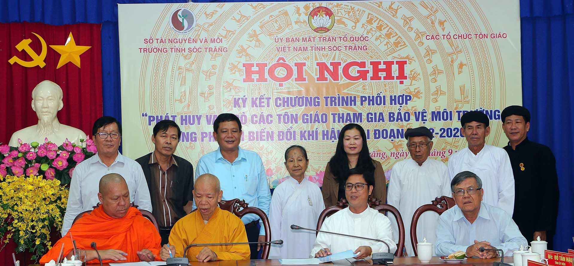 Tôn giáo Việt Nam tham gia bảo vệ môi trường