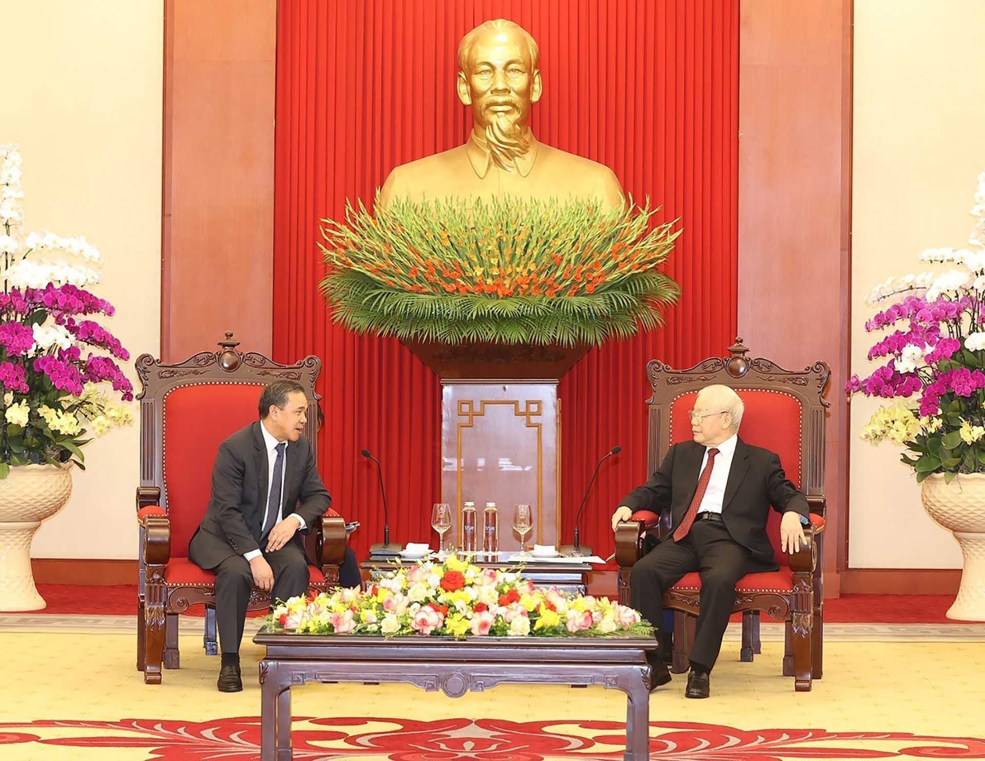 Tổng Bí thư Nguyễn Phú Trọng tiếp Đại sứ Lào Sengphet Houngboungnuang. (Nguồn: TTXVN)