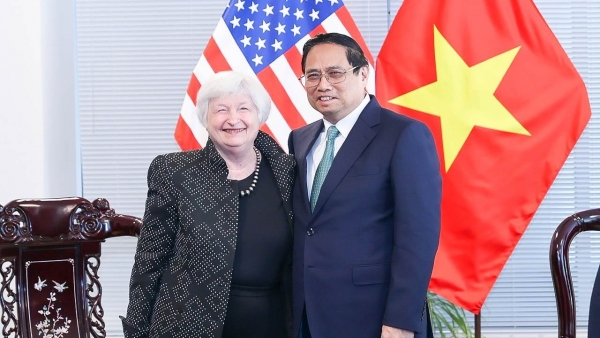 PM Pham Minh Chinh meets US Treasury Secretary, leaders of economic groups