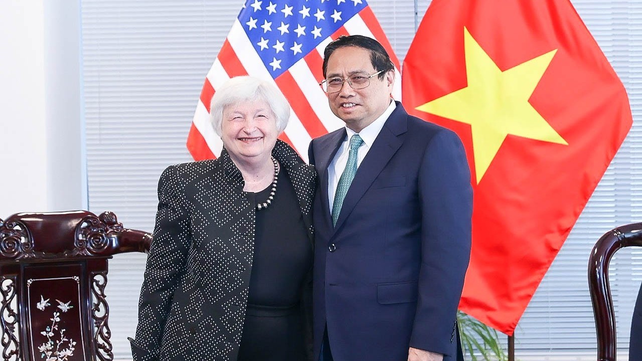 Thủ tướng đề nghị Hoa Kỳ hạn chế các biện pháp phòng vệ thương mại đối với các mặt hàng dệt may, nông sản Việt Nam