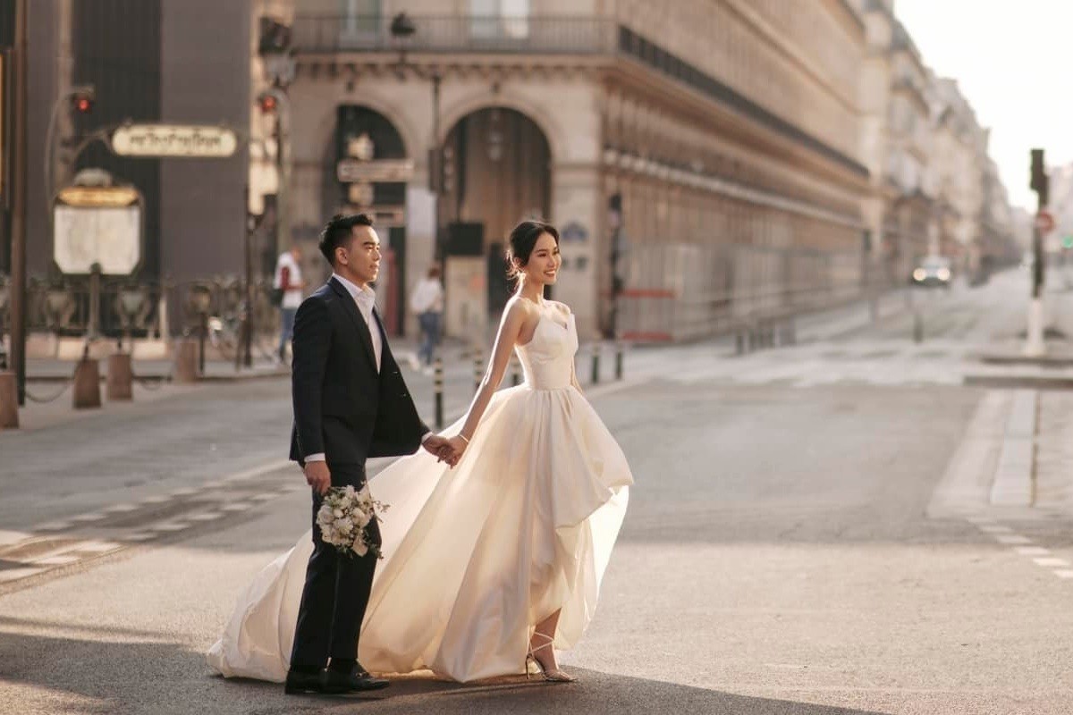 Á hậu Phương Anh chụp ảnh cưới ở Paris và chuyện hẹn hò lãng mạn bên chồng doanh nhân