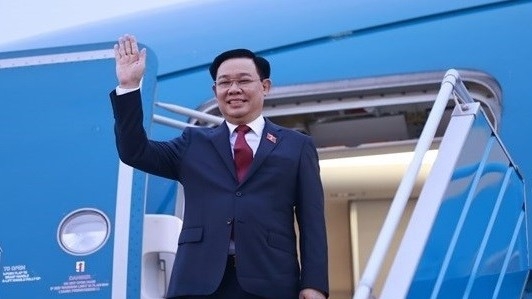 NA Chairman Vuong Dinh Hue left Hanoi, starting official visits to Bangladesh, Bulgaria