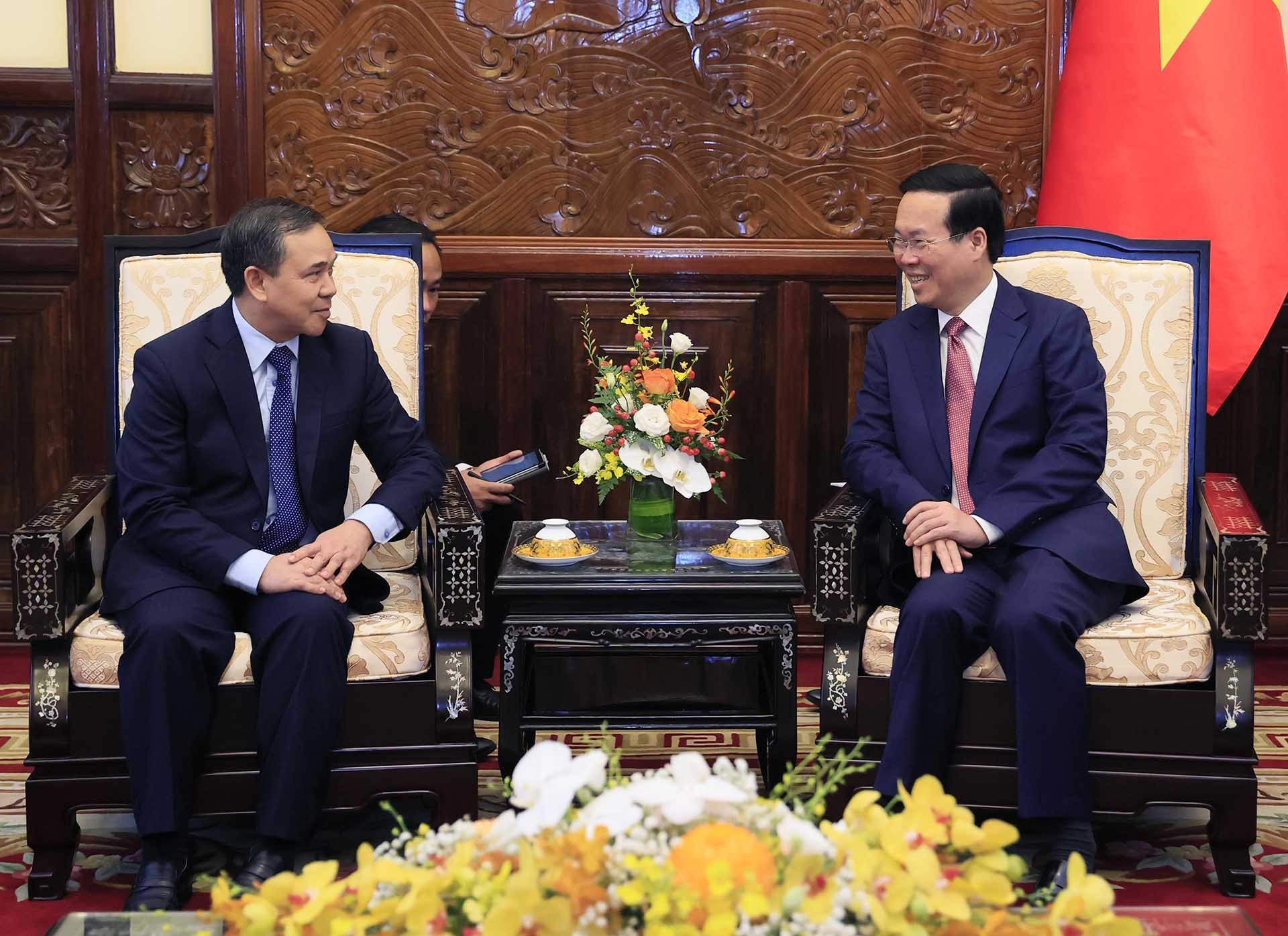 Chủ tịch nước Võ Văn Thưởng tiếp Đại sứ Lào Sengphet Houngboungnuang. (Nguồn: TTXVN)