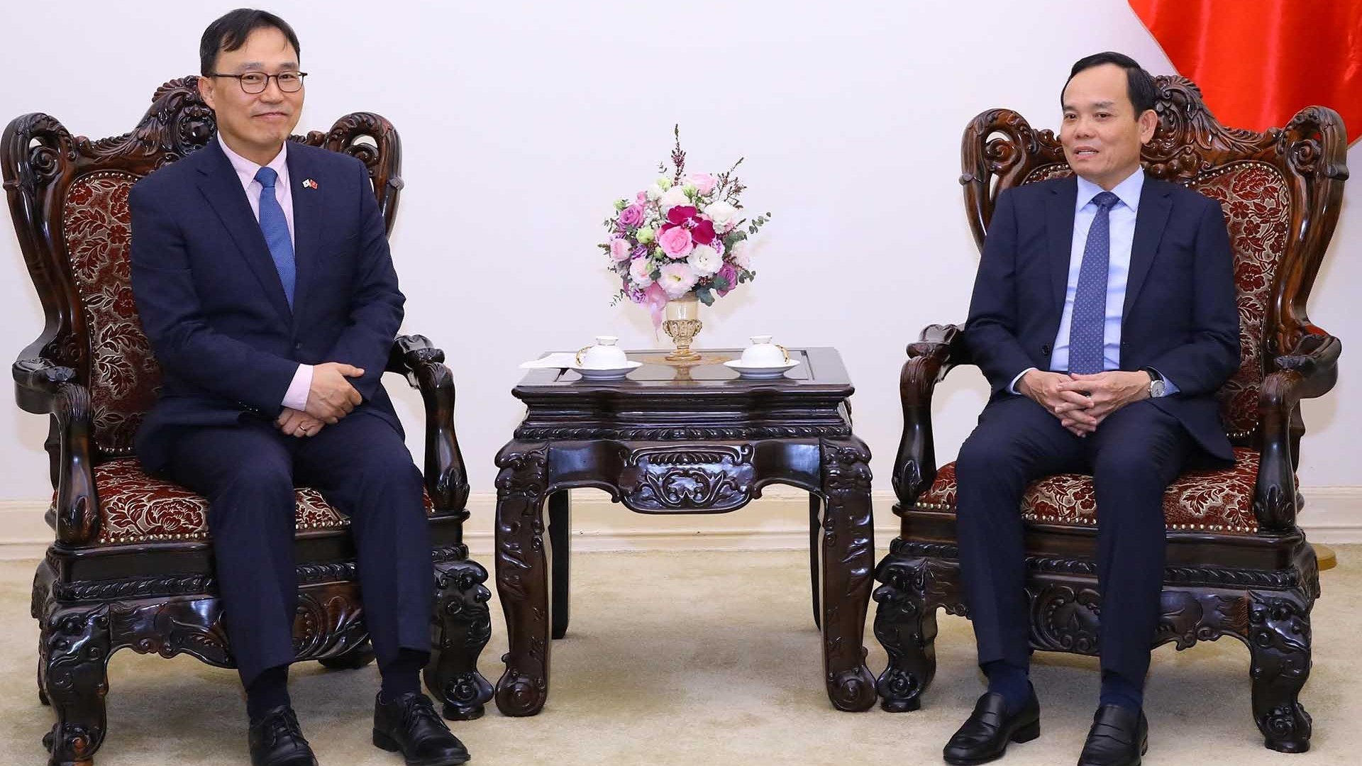Phó Thủ tướng Trần Lưu Quang tiếp Đại sứ Hàn Quốc tại Việt Nam Choi Young Sam