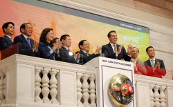 Thủ tướng Phạm Minh Chính rung chuông khai mạc phiên giao dịch tại sàn chứng khoán lớn nhất New York