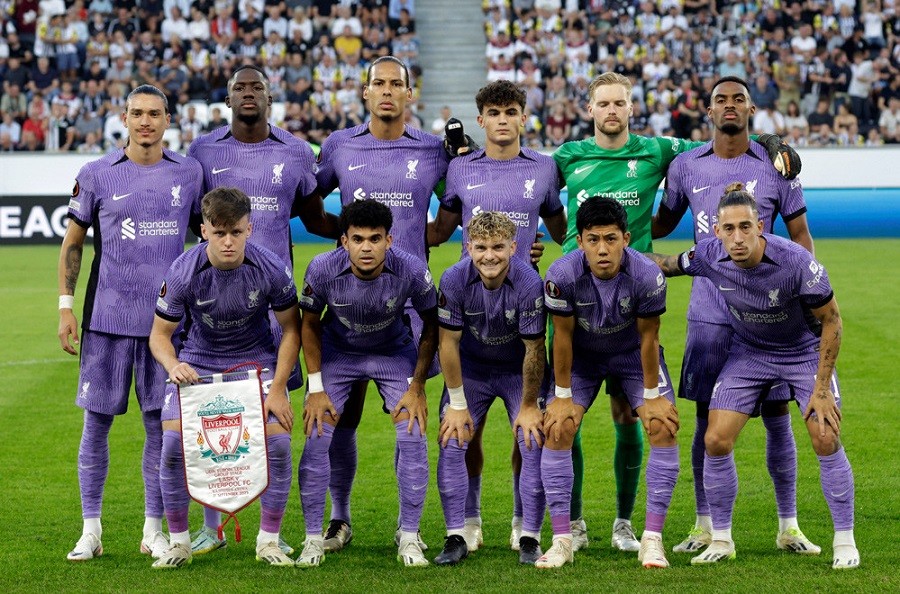 Đội hình ra sân của Liverpool.
