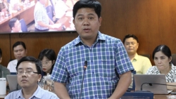 Sở GD&ĐT TP. Hồ Chí Minh lý giải việc 'đóng tiền điều hòa'