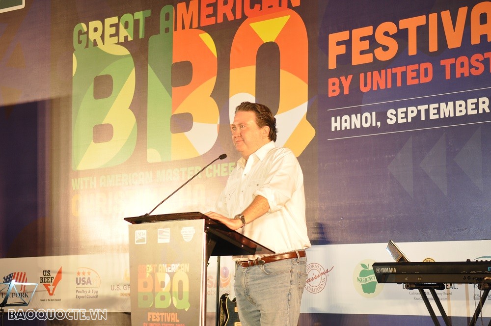 (09.22) Đại sứ Hoa Kỳ tại Việt Nam Marc Knapper phát biểu tại Lễ hội. (Ảnh: Minh Quân)