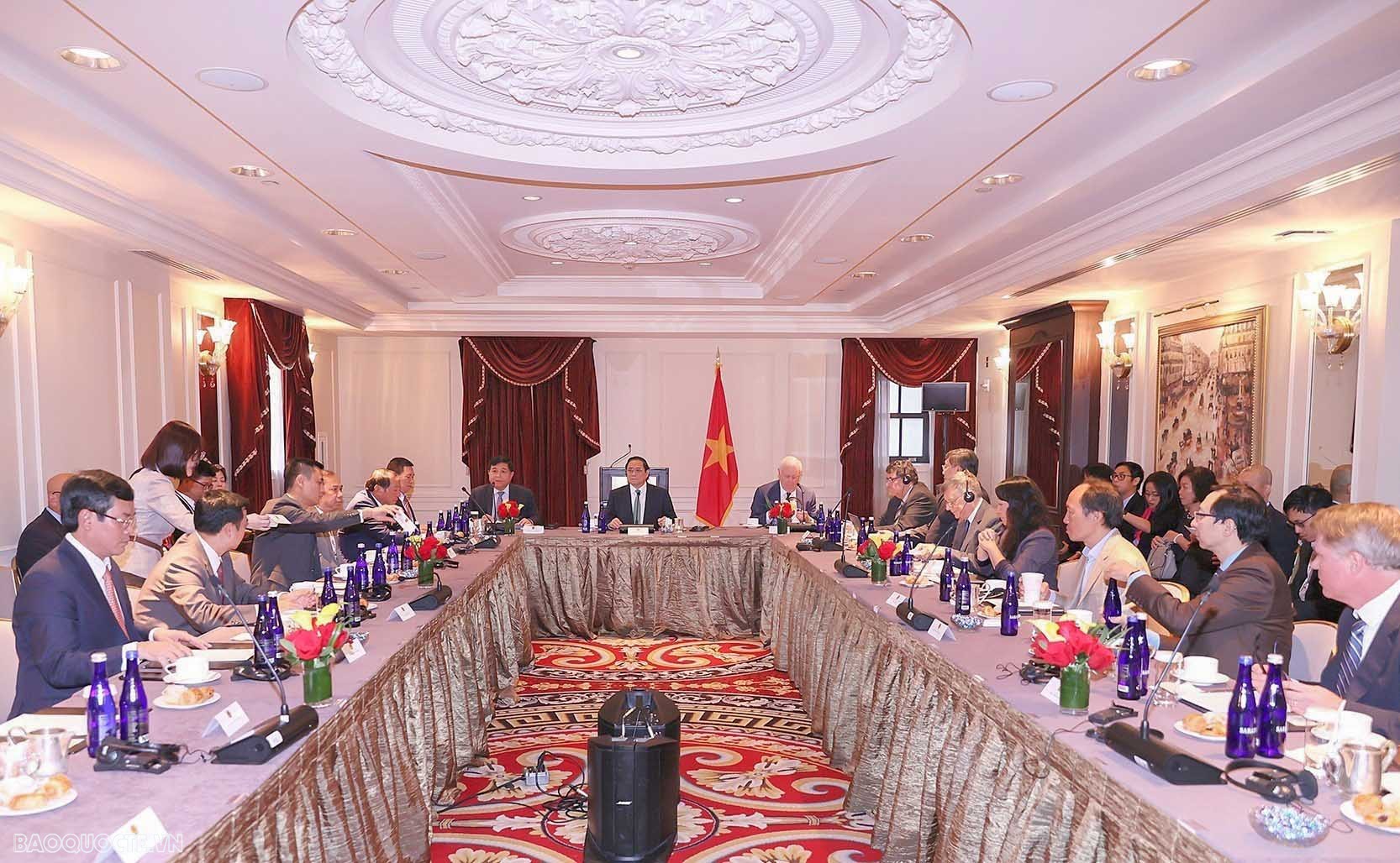 PM Pham Minh Chinh receives leaders of US enterprises in New York