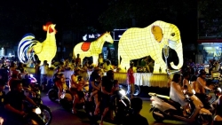 Chờ đón màn trình diễn ấn tượng của hàng trăm mô hình đèn Trung thu khổng lồ tại tỉnh Tuyên Quang