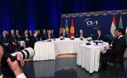 Lần đầu tiên 6 nhà lãnh đạo Mỹ và Trung Á hội ngộ theo thể thức C5+1, Nga nói gì?