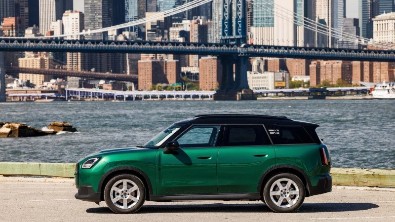 Cận cảnh MINI Countryman 2024 bản chạy điện vừa ra mắt, phạm vi hoạt động gần 500 km