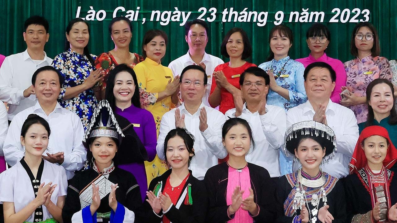 Chủ tịch nước Võ Văn Thưởng dự Lễ kỷ niệm 65 năm ngày Bác Hồ thăm Lào Cai