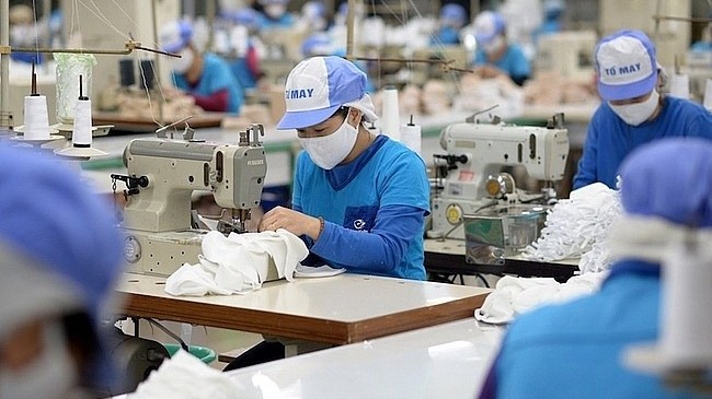 Tăng sức cạnh tranh của thương hiệu dệt may Việt trên thị trường quốc tế bằng cách nào?