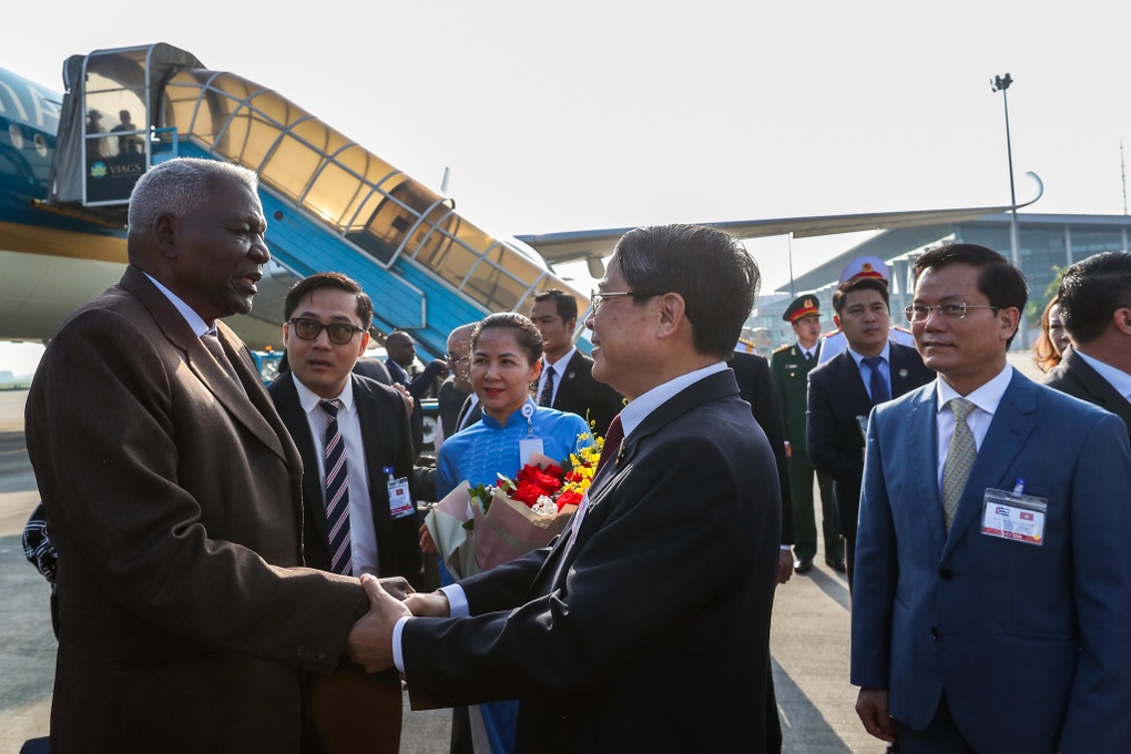 Top Cuban legislator starts Vietnam visit