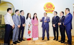 Thủ tướng biểu dương Đại sứ quán 'người ít, việc nhiều' nhưng đoàn kết thúc đẩy quan hệ Việt Nam-Brazil