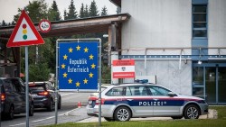 Vì sao Thụy Sỹ thắt chặt kiểm soát biên giới với Italy?