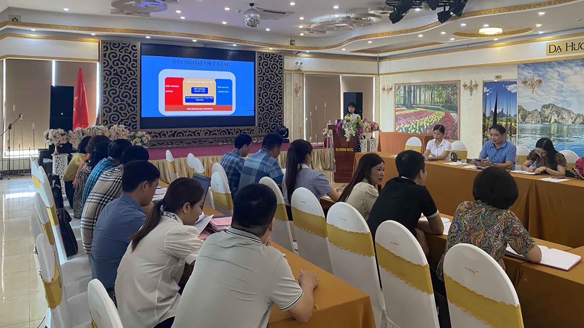 Chương trình khóa bồi dưỡng kỹ năng đối ngoại, hội nhập quốc tế tại Thái Nguyên