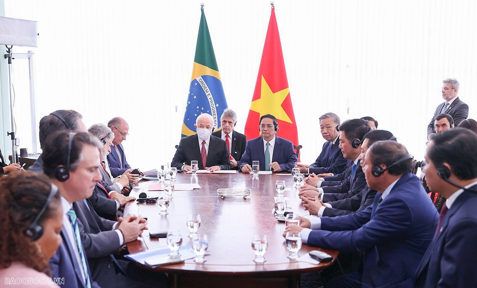 PM Pham Minh Chinh, Brazilian President Lula da Silva discuss measures for augmenting ties