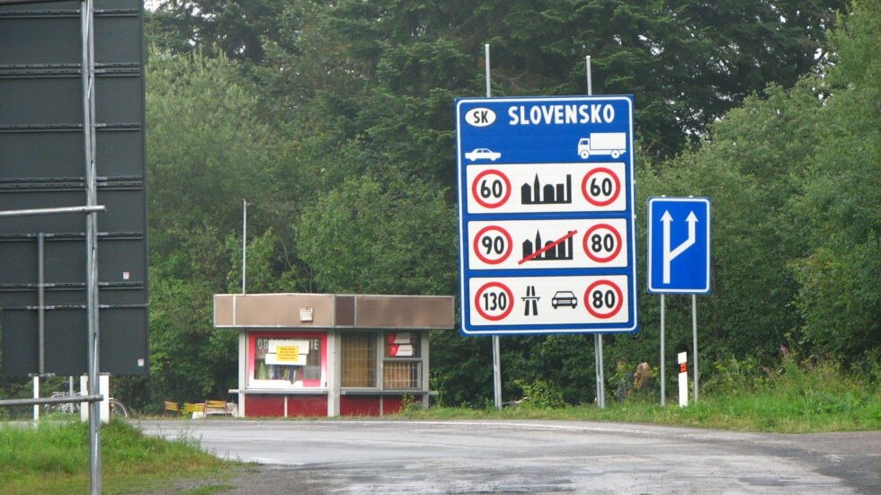 Nói không muốn khiến Slovakia và Đức ngạc nhiên về biện pháp thắt chặt kiểm soát biên giới, Ba Lan sẽ làm gì?