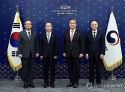 Hội nghị ba bên Hàn-Trung-Nhật: 'Thỏa lòng' các bên, gửi thông điệp gì tới Triều Tiên?