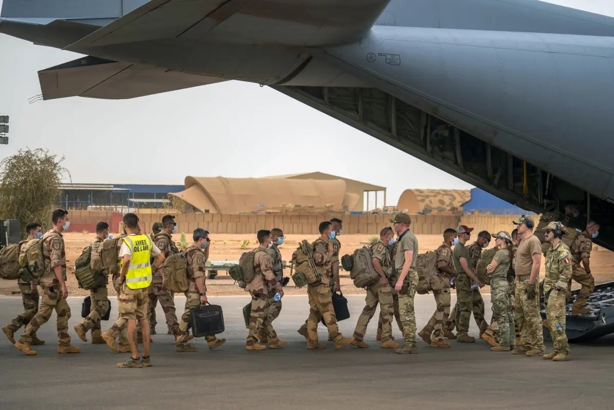 Niger muốn thiết lập "khuôn khổ thương lượng" cho việc Pháp rút quân