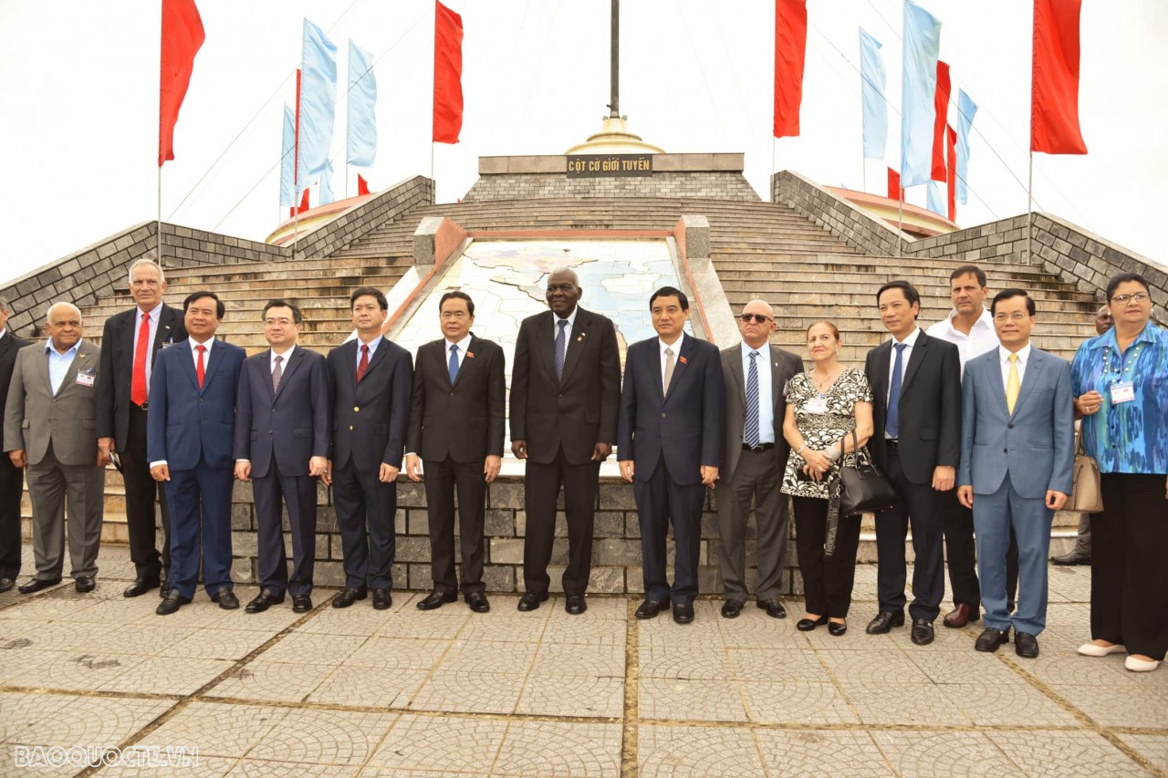 Leader of Cuban National Assembly Lazo Hernandez wraps up Vietnam visit